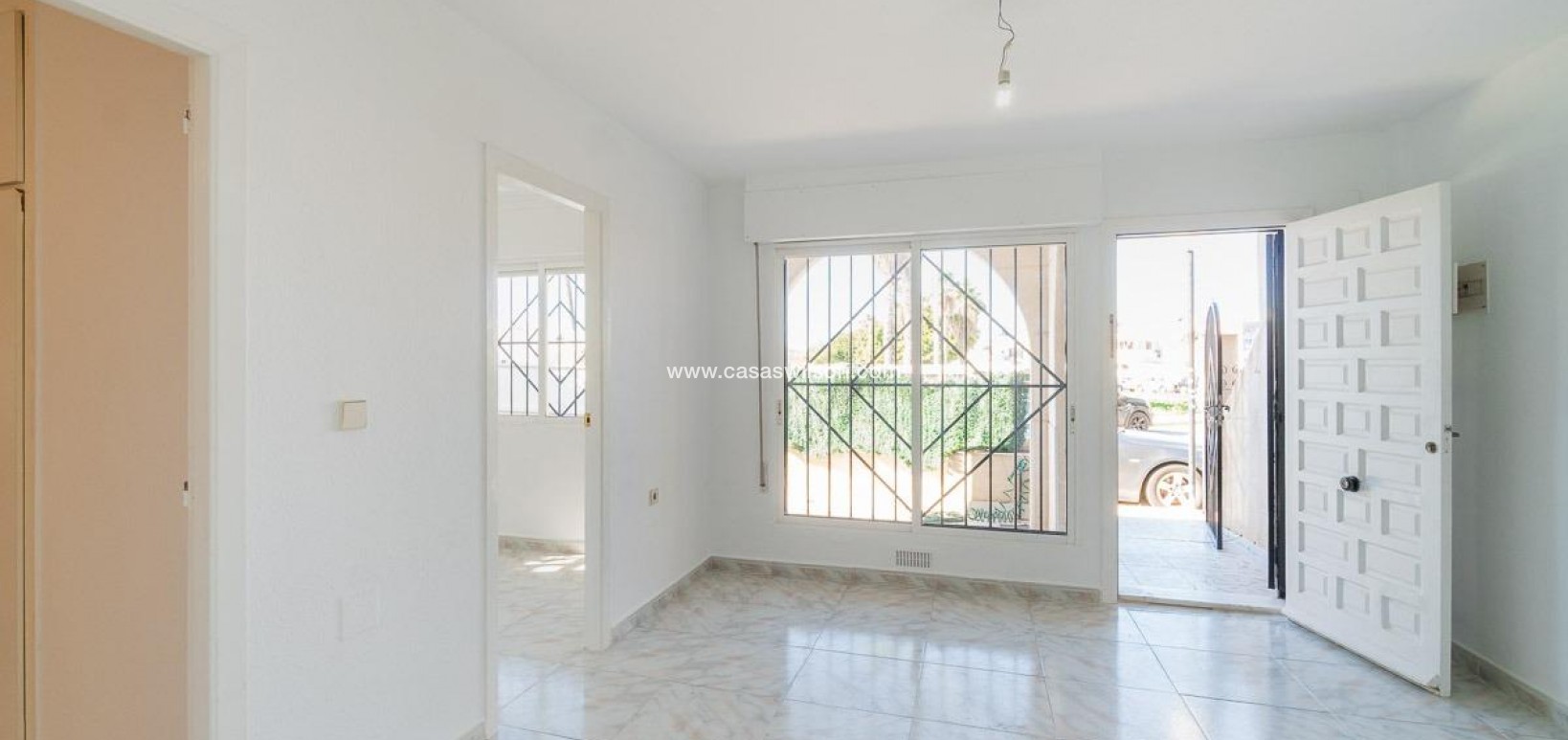 Sale - Townhouse - Torrevieja - Costa Blanca