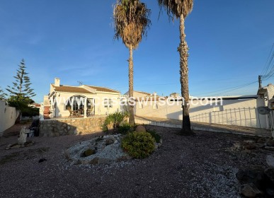 Sale - Villa - Torrevieja - Costa Blanca