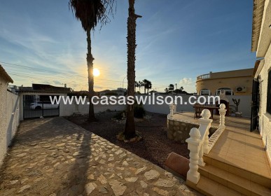 Sale - Villa - Torrevieja - Costa Blanca