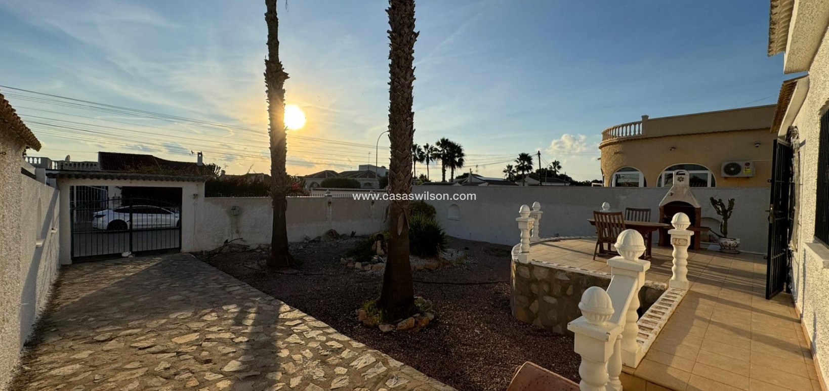 Sale - Villa - Torrevieja - Costa Blanca