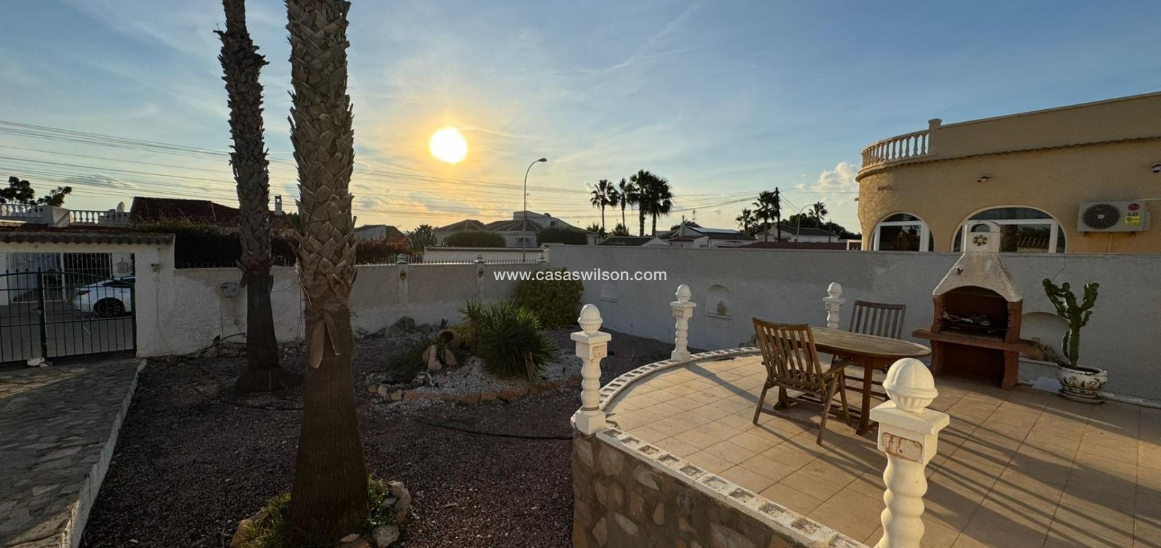Sale - Villa - Torrevieja - Costa Blanca