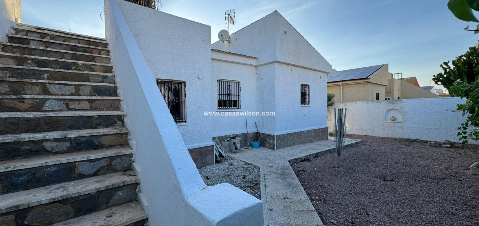 Sale - Villa - Torrevieja - Costa Blanca