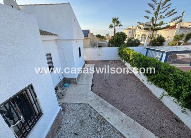 Sale - Villa - Torrevieja - Costa Blanca