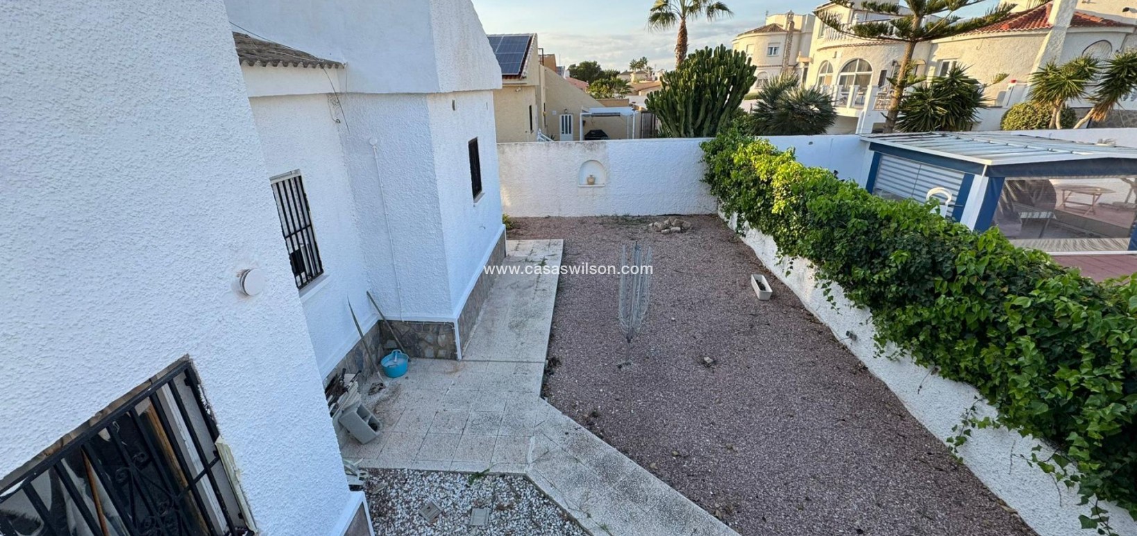 Sale - Villa - Torrevieja - Costa Blanca