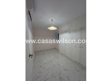 Sale - Appartement - Torrevieja - Centro