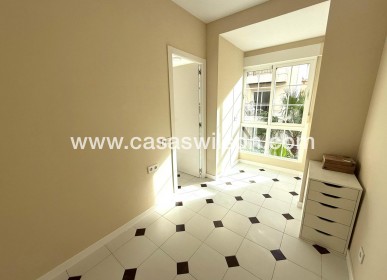 Sale - Apartment - Torrevieja - Centro