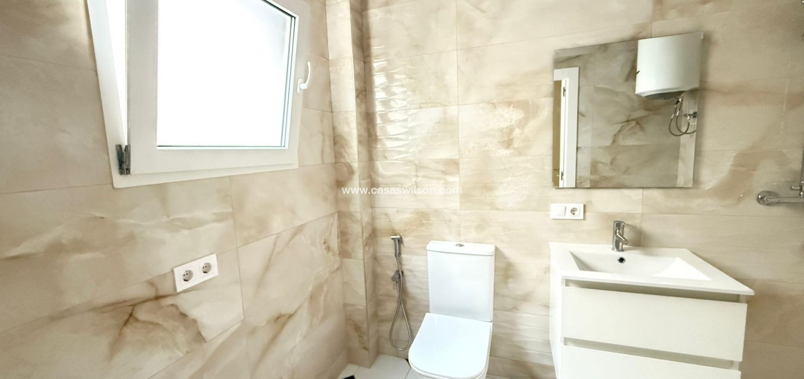 Sale - Apartment - Torrevieja - Centro