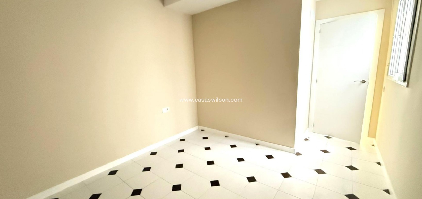 Sale - Apartment - Torrevieja - Centro