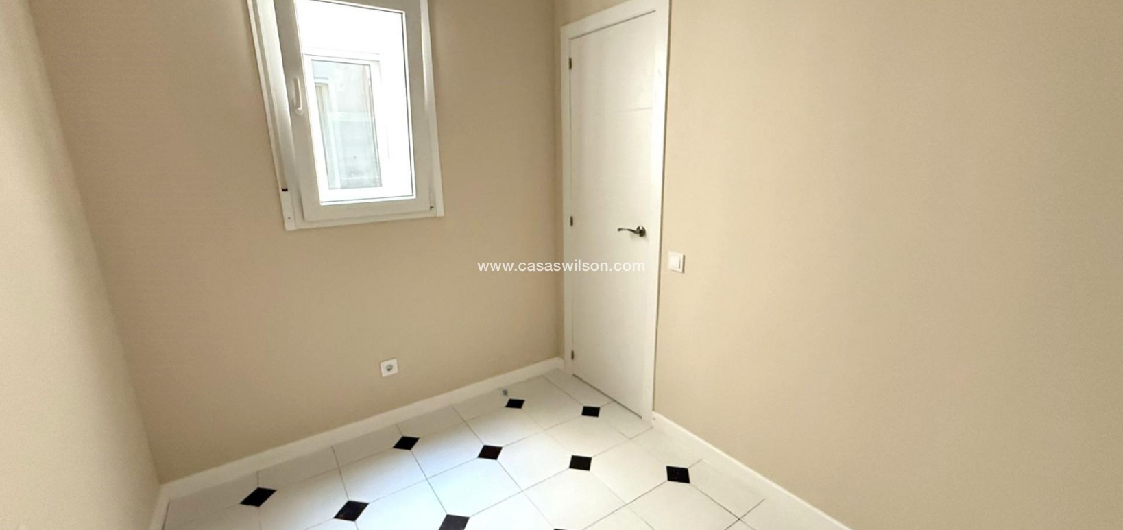 Sale - Apartment - Torrevieja - Centro