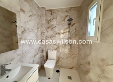 Sale - Apartment - Torrevieja - Centro