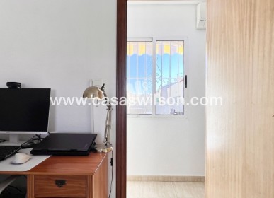 Sale - Townhouse - Torrevieja - La Siesta - El Salado -  Torreta