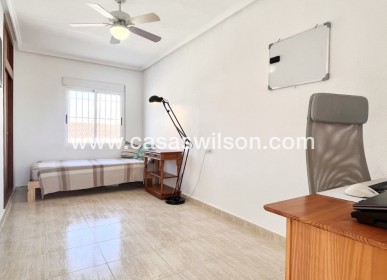 Sale - Townhouse - Torrevieja - La Siesta - El Salado -  Torreta