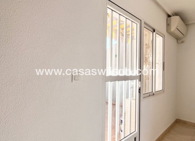 Sale - Townhouse - Torrevieja - Costa Blanca