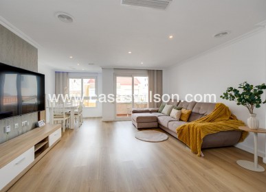 Sale - Apartment - Torrevieja - Centro