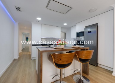 Sale - Apartment - Torrevieja - Centro