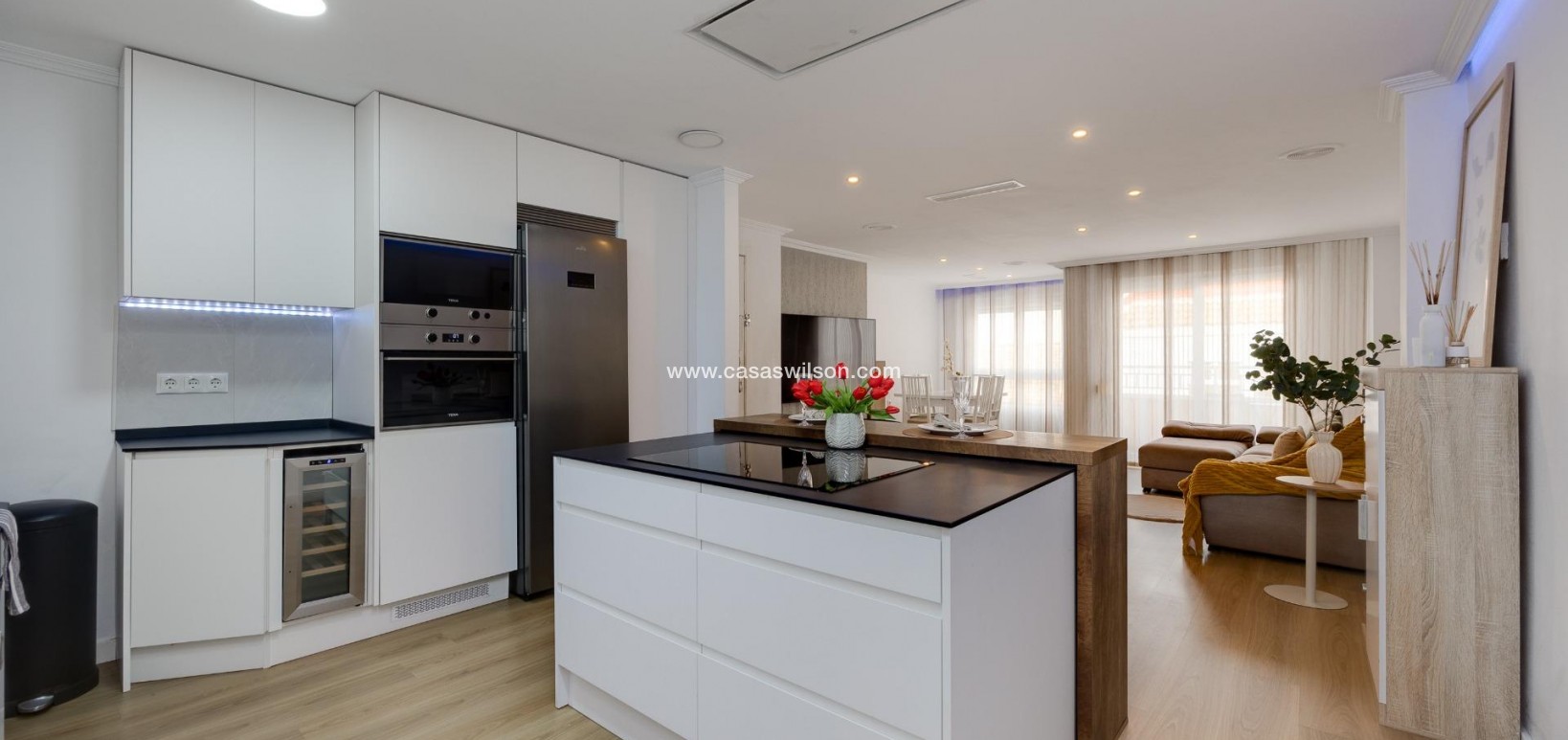 Sale - Apartment - Torrevieja - Centro