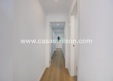Sale - Apartment - Torrevieja - Centro
