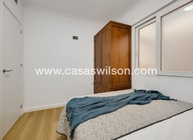 Sale - Apartment - Torrevieja - Centro