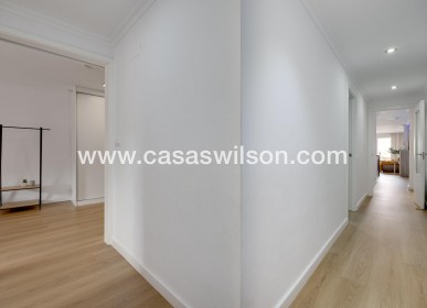 Sale - Apartment - Torrevieja - Centro