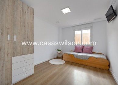 Sale - Apartment - Torrevieja - Centro