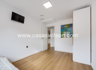 Sale - Apartment - Torrevieja - Centro