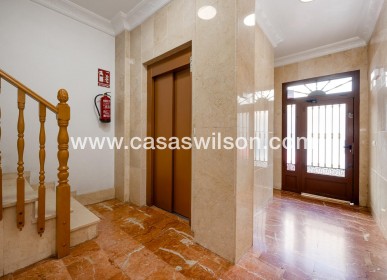 Sale - Apartment - Torrevieja - Centro