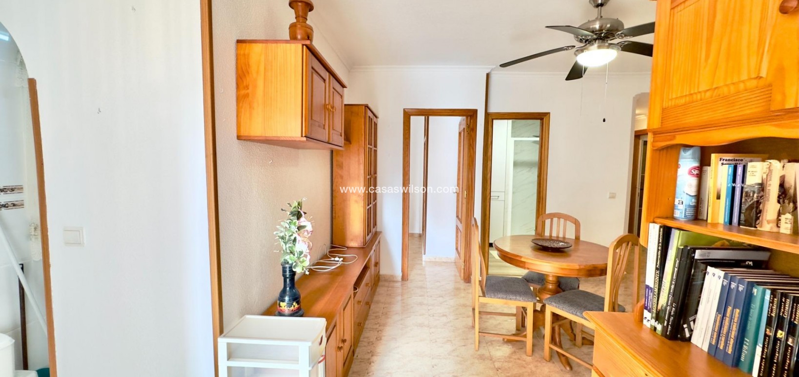 Sale - Apartment - Torrevieja - Centro