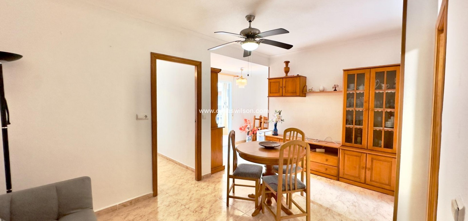 Sale - Apartment - Torrevieja - Centro