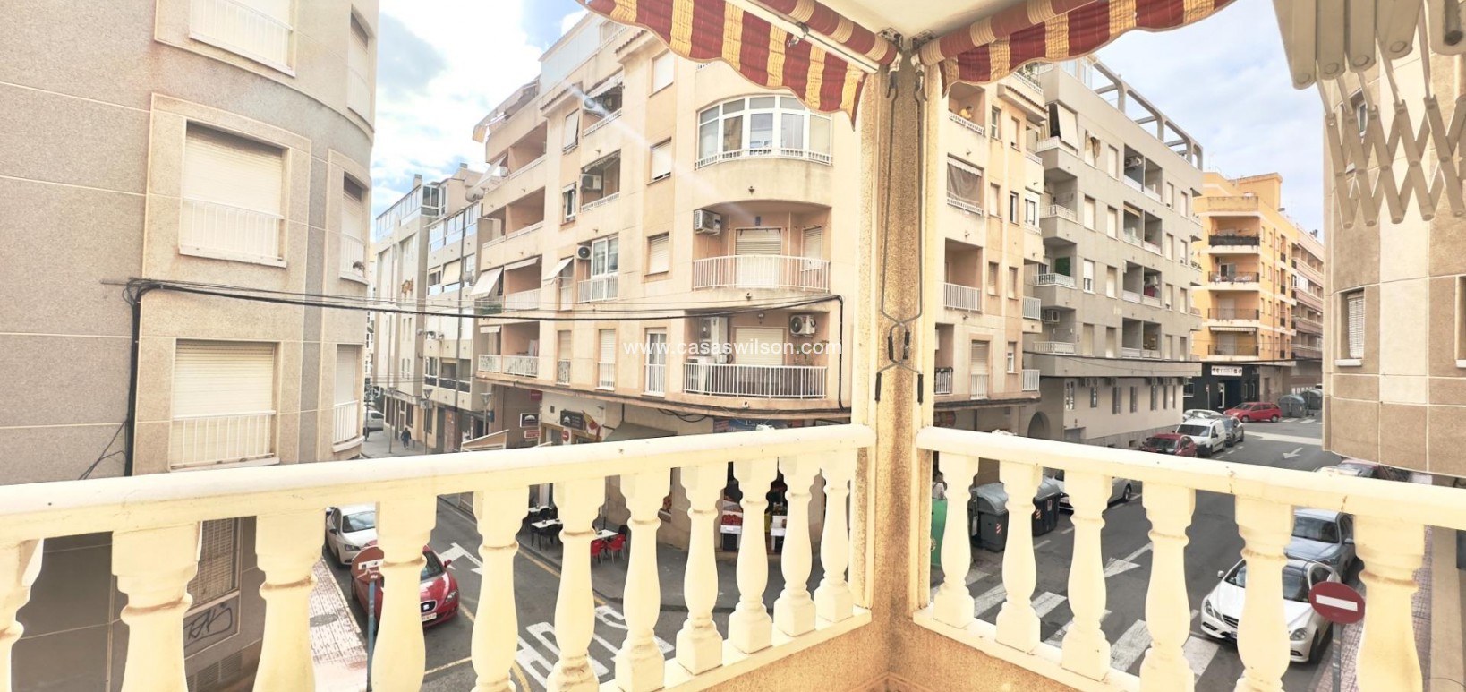 Sale - Apartment - Torrevieja - Centro