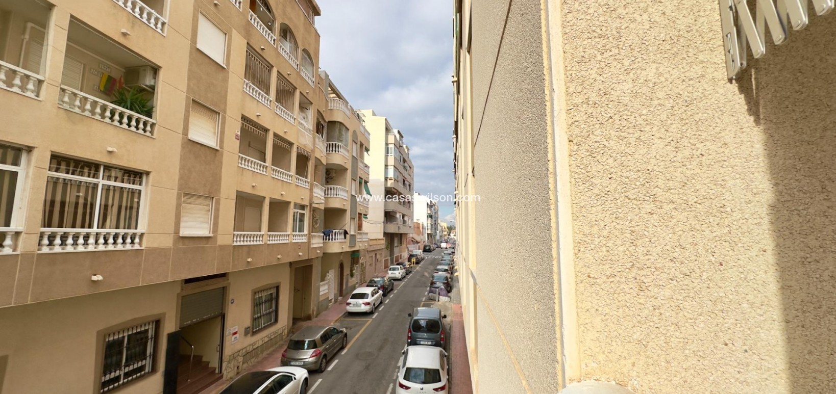 Sale - Apartment - Torrevieja - Centro