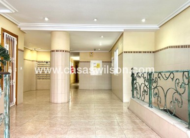 Sale - Apartment - Torrevieja - Centro