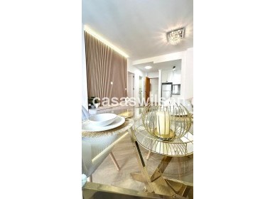 Sale - Apartment - Torrevieja - Centro