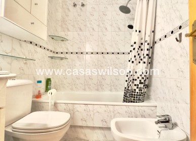 Sale - Apartment - Torrevieja - La Mata pueblo