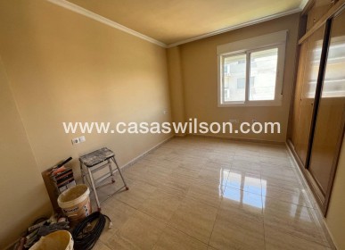 Sale - Apartment - Guardamar del Segura - Puerto Deportivo