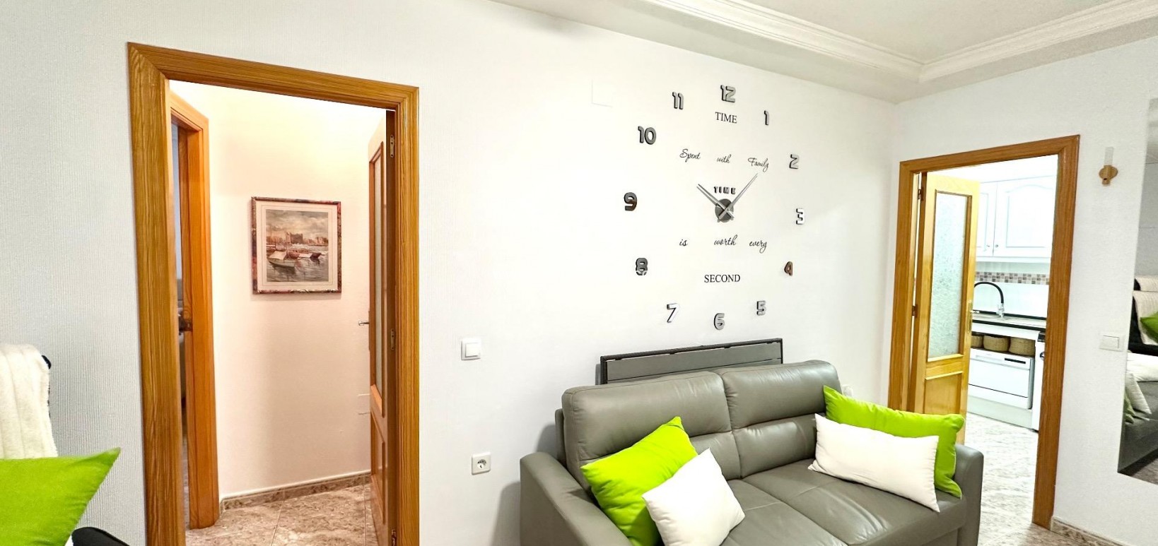 Sale - Apartment - Torrevieja - Centro