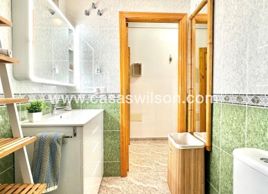 Sale - Apartment - Torrevieja - Centro