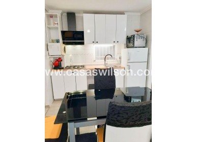 Sale - Apartment - Torrevieja - Centro