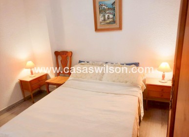 Sale - Apartment - Torrevieja - Centro