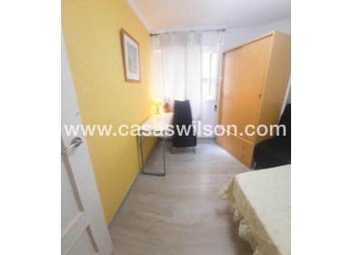 Sale - Apartment - Torrevieja - Centro