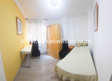 Sale - Apartment - Torrevieja - Centro