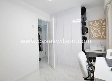 Sale - Appartement - Torrevieja