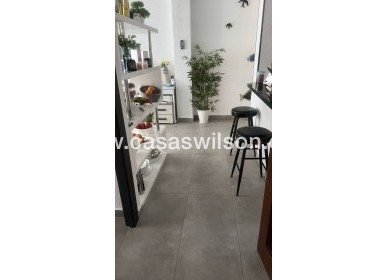 Sale - Apartment - Torrevieja - Centro