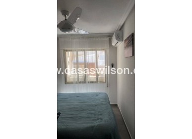 Sale - Apartment - Torrevieja - Centro