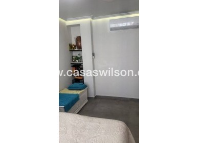 Sale - Apartment - Torrevieja - Centro