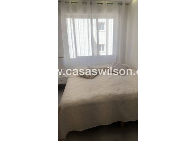 Sale - Apartment - Torrevieja - Centro