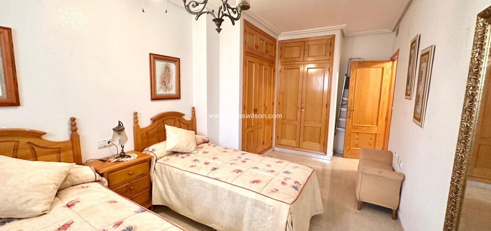 Sale - Apartment - Torrevieja - Centro