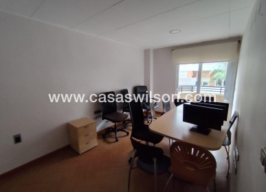 Sale - Apartment - Torrevieja - Puerto