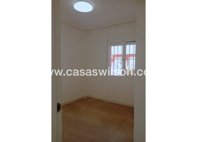 Sale - Townhouse - Pilar de la Horadada