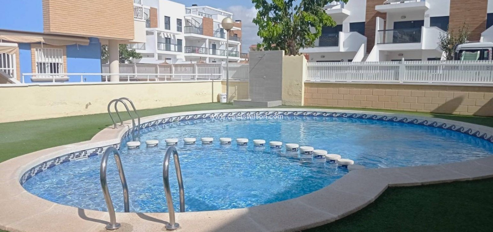 Sale - Townhouse - Pilar de la Horadada