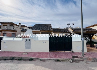 Venta - Adosado - Daya Nueva